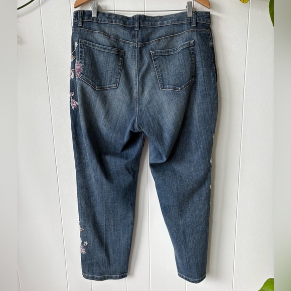 Style & Co Womens Jeans Blue Embroidered Floral Denim - Picture 4 of 5
